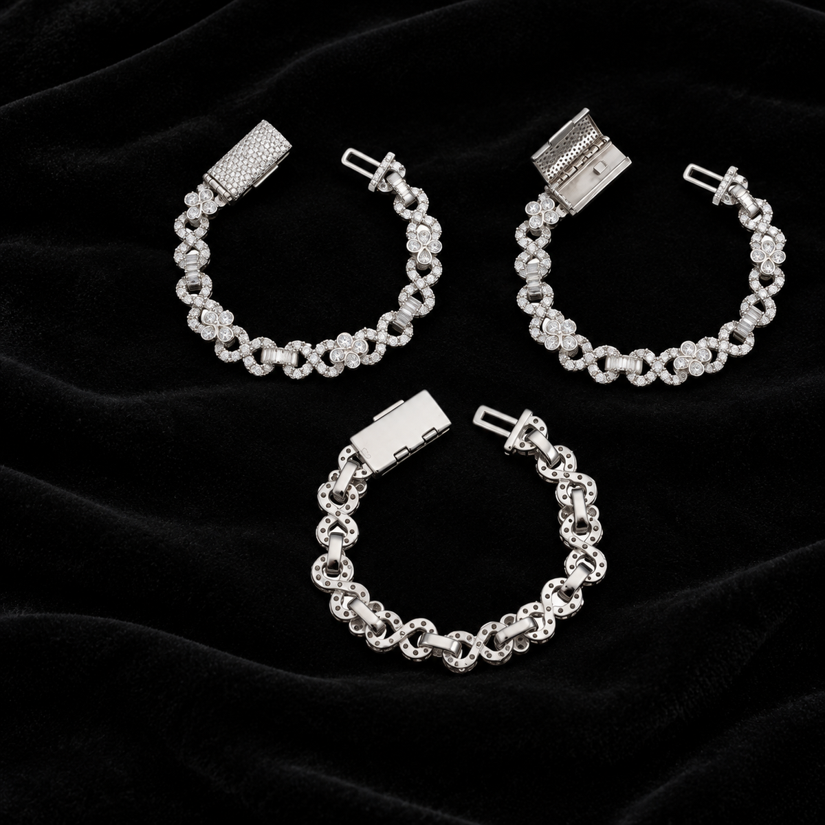 10MM Moissanite Flower Infinity Link Chain – S925 Silver on a black background