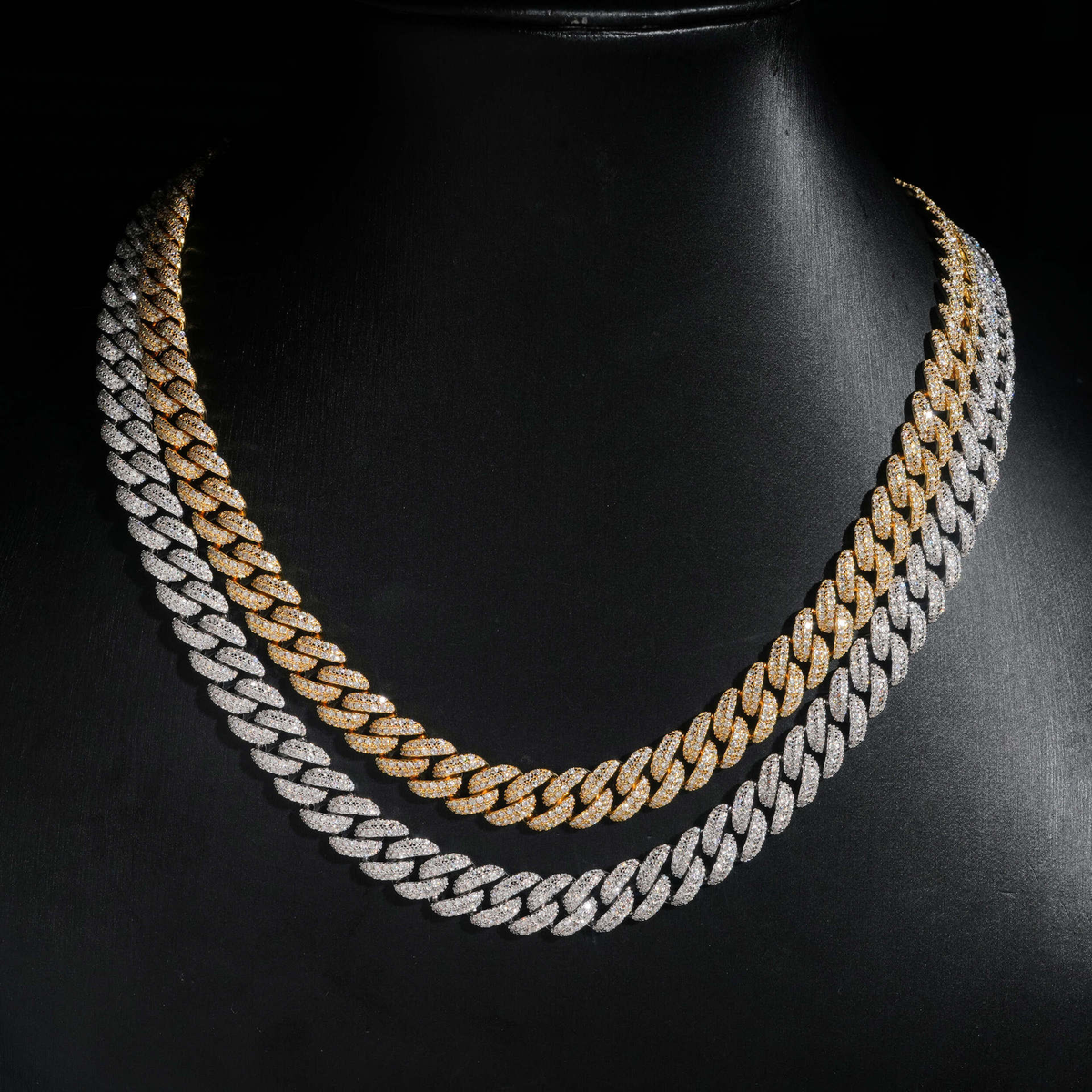 17MM Moissanite Pavé Miami Cuban Link Bracelet – S925 Silver