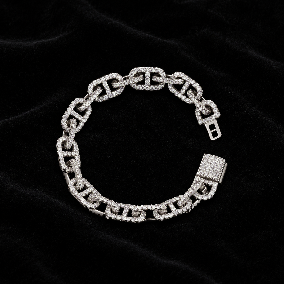 10mm Baguette Mariner Bracelet on black velvet