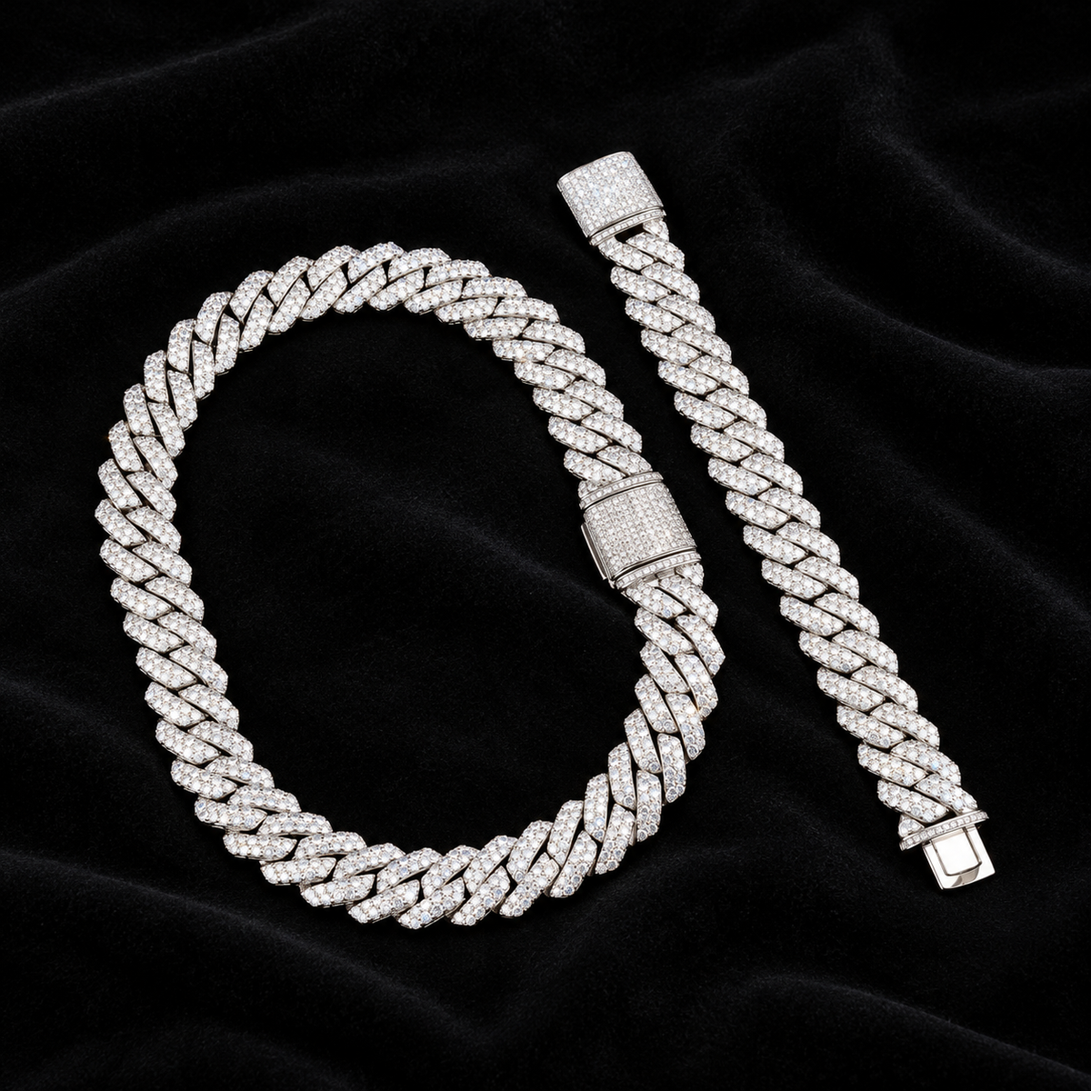 19mm Prong Cuban Bracelet on black velvet
