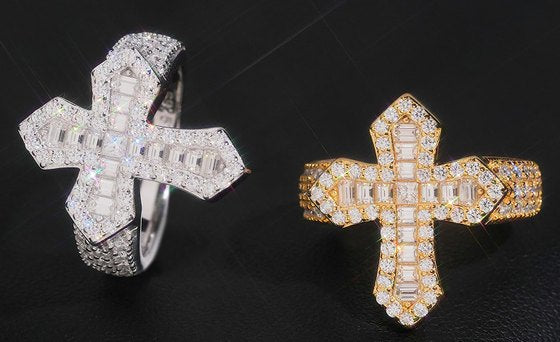 Pointed Cross Moissanite Ring — photo 1