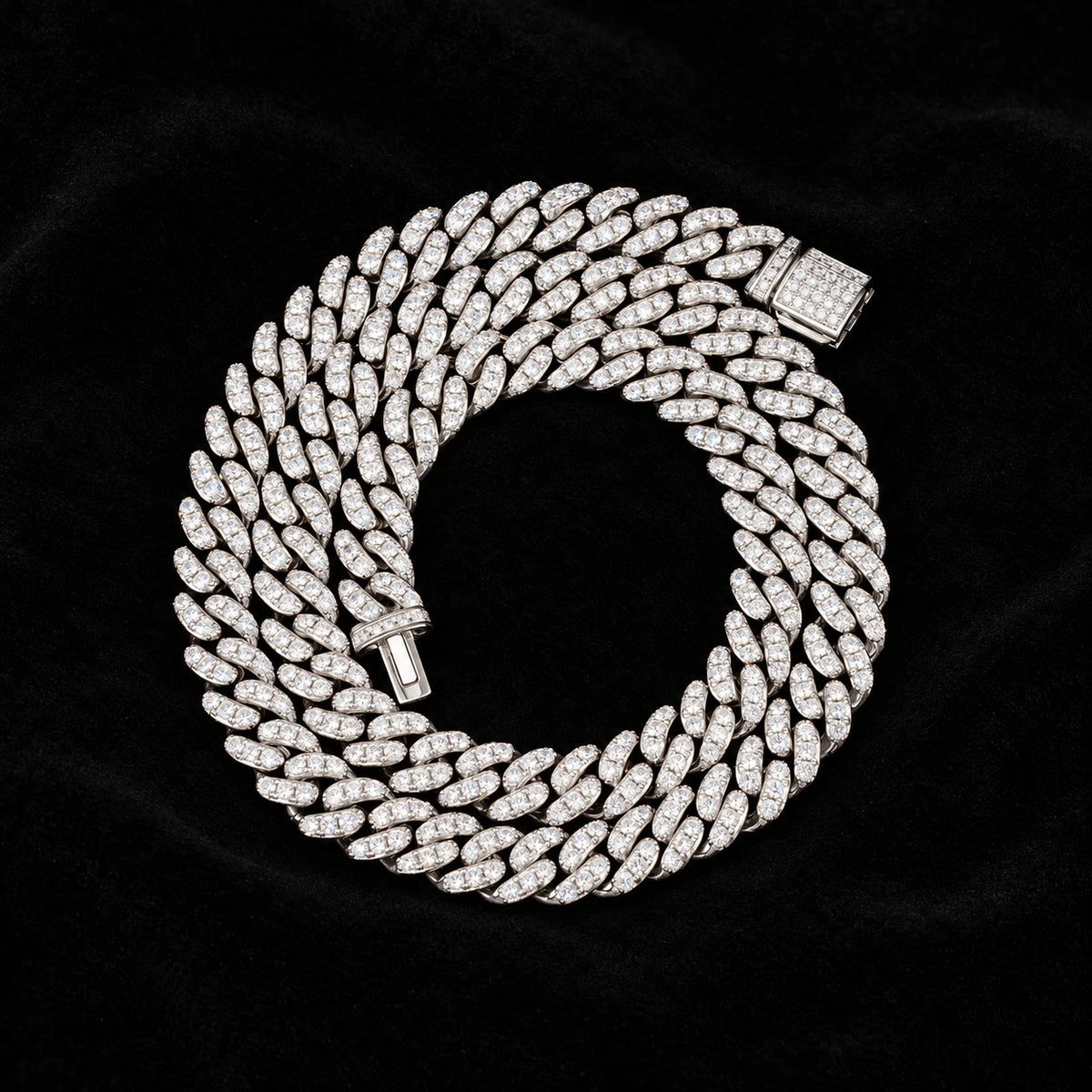 8mm Cuban Chain on a black background