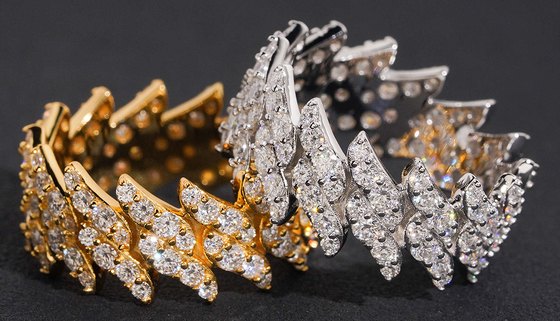 Teardrop Crown Moissanite Ring — photo 1